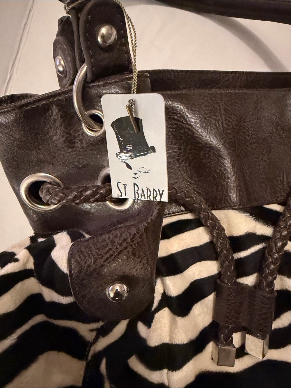 Zebra-Print Shoulder Bag with Dark Brown Trim - Picture 3 of 5